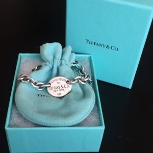 Tiffany&Co - Oval Tag Return to T&Co. Bracelet